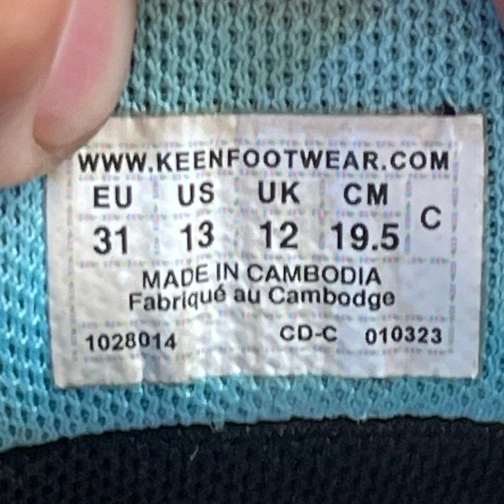 KEEN Kids Grey Aqua Waterproof Hiking Shoes Sneakers 1028014 US 13 EU 31